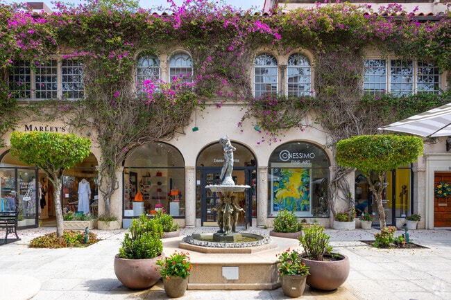 Worth Ave Shopping Mall is a popular shopping stop for the residents of North Palm Beach.