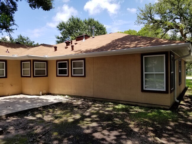 601 N Pruett St unit 601 N. Pruett (House, Baytown, TX 77520 - photo 5
