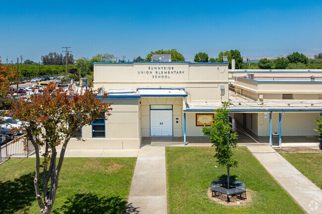 Sunnyside Elementary School provides a great education for students to succeed.