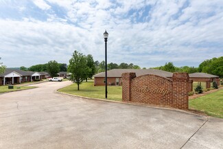 107 Harrison Dr, Tuscumbia, AL 35674