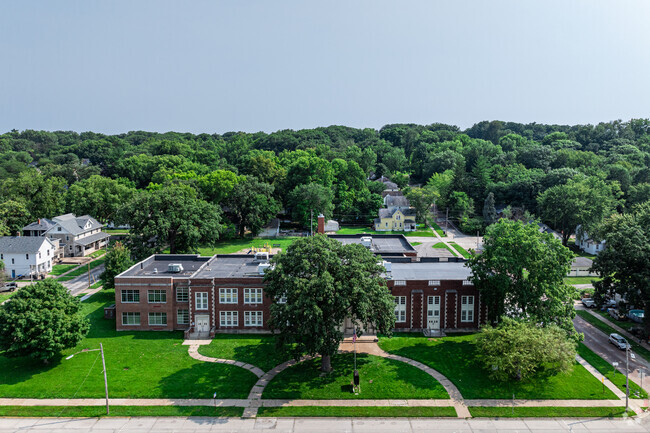 Longfellow Elementary School