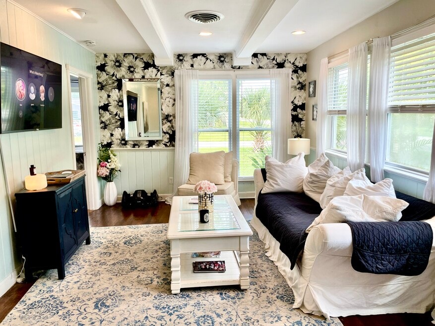 3319 W Paul Ave, Tampa, FL 33611 - photo 1