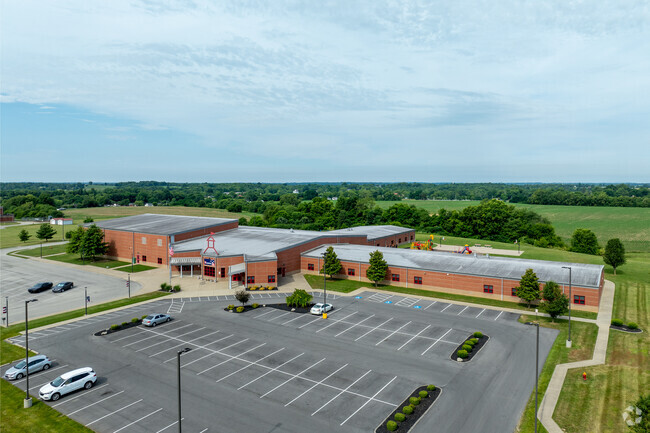 Niche gives Bloomfield Elementary School an overall grade of C+.