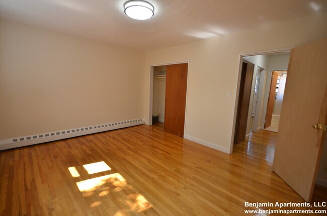 62 Parkman St unit 3, Brookline, MA 02446 - photo 5