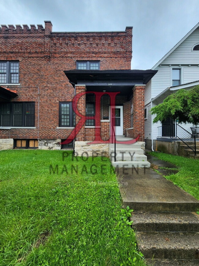 644 S Champion Ave, Columbus, OH 43205