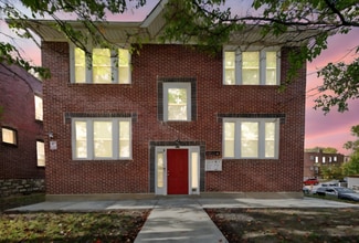 5803 S Kings Highway Blvd Unit 2S, St. Louis, MO 63109
