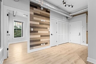 7655 N Sheridan Rd, Chicago, IL 60626