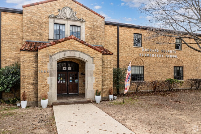 Hubbard Elementary School is a public school within Fort Worth, TX.