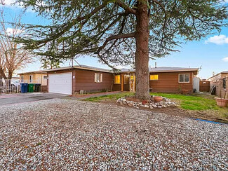 44277 Carolside Ave, Lancaster, CA 93535