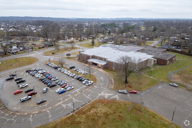 The student population of Conway Middle is 777 and the school serves 6-8.