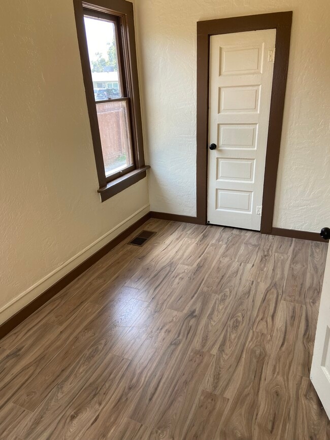 3204 6th St, Ceres, CA 95307 - photo 4