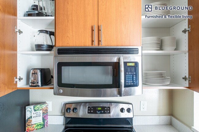 900 Pepper Tree Ln unit FL2-ID384, Santa Clara, CA 95051 - photo 7