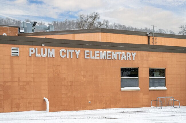 Plum City Elementary School has a 9 to 1 student-teacher ratio.