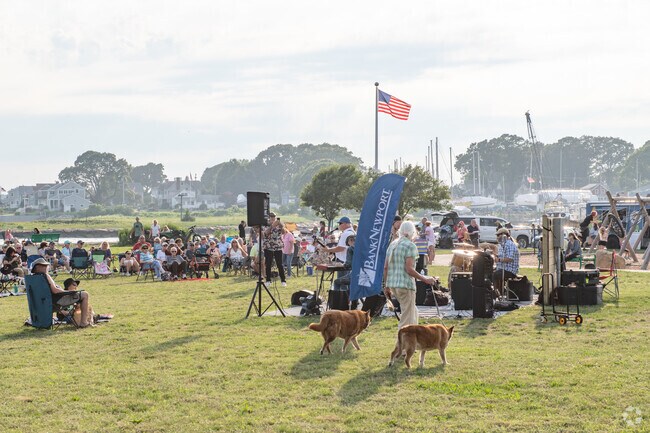 Enjoy music, and family fun at the Barrington Summer Concert Series with your pets, in RI.