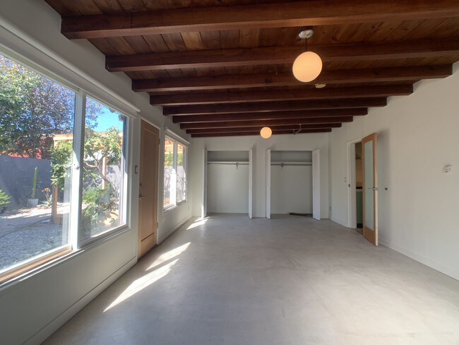 4317 Westlawn Ave unit rear, Los Angeles, CA 90066 - photo 6