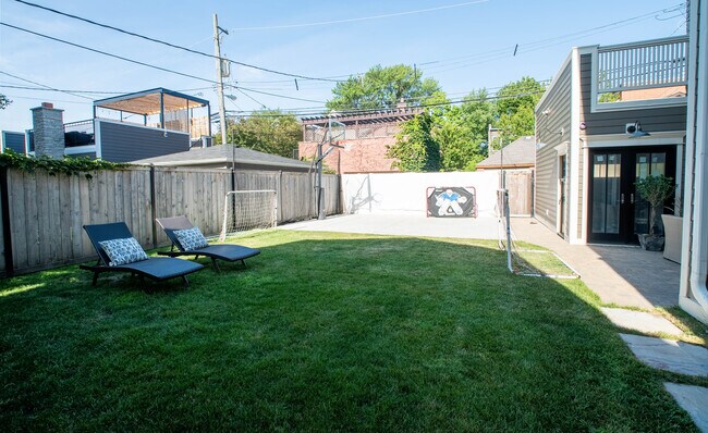 3538 N Hamilton Ave unit 1, Chicago, IL 60618 - photo 4