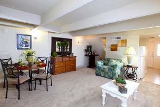 3520 N Arnoult Rd, Metairie, LA 70002