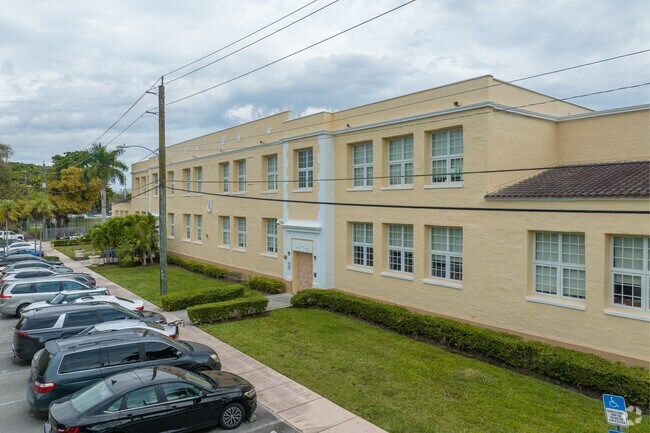 Ponce De Leon Middle School is a well rated school in Miami Dade.