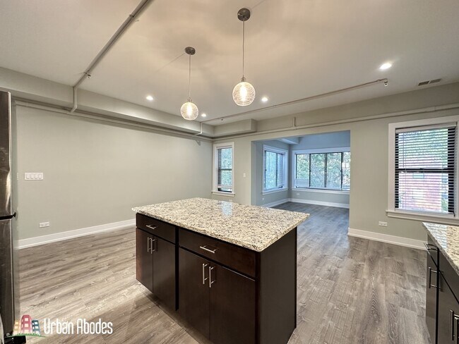 1124 Maple Ave unit J06P, Evanston, IL 60202 - photo 6