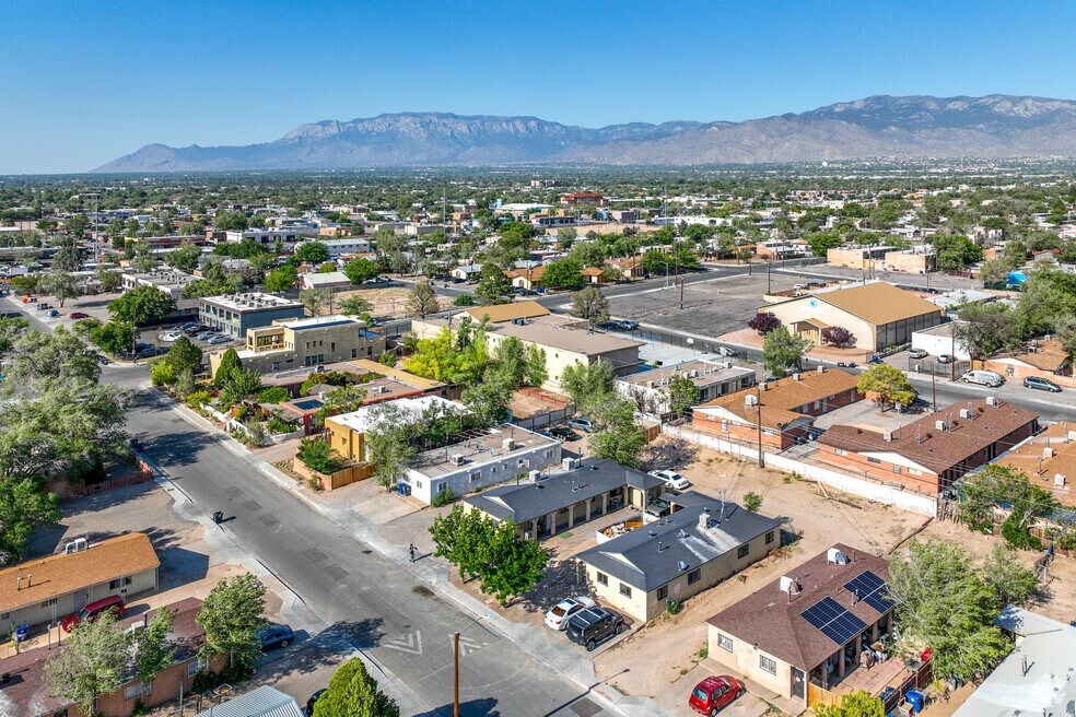 NH_Trumbull Village_567620_052925_P1_LB_V1