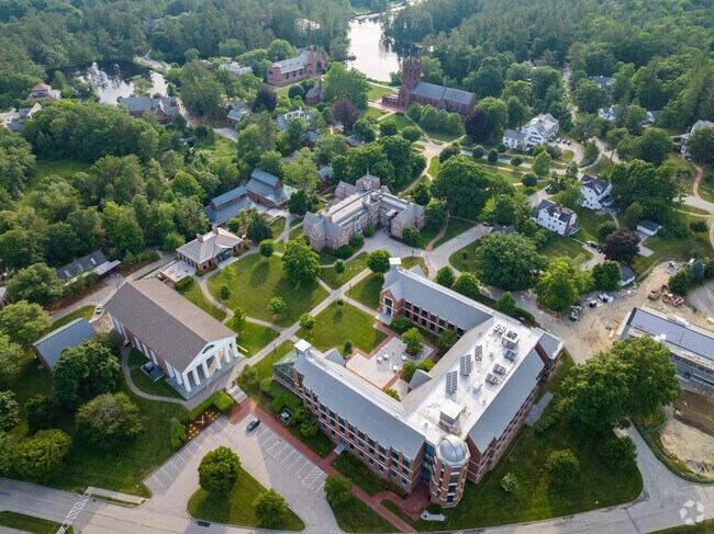 St. Paul's School in Concord is a private high school serving grades 9-12.