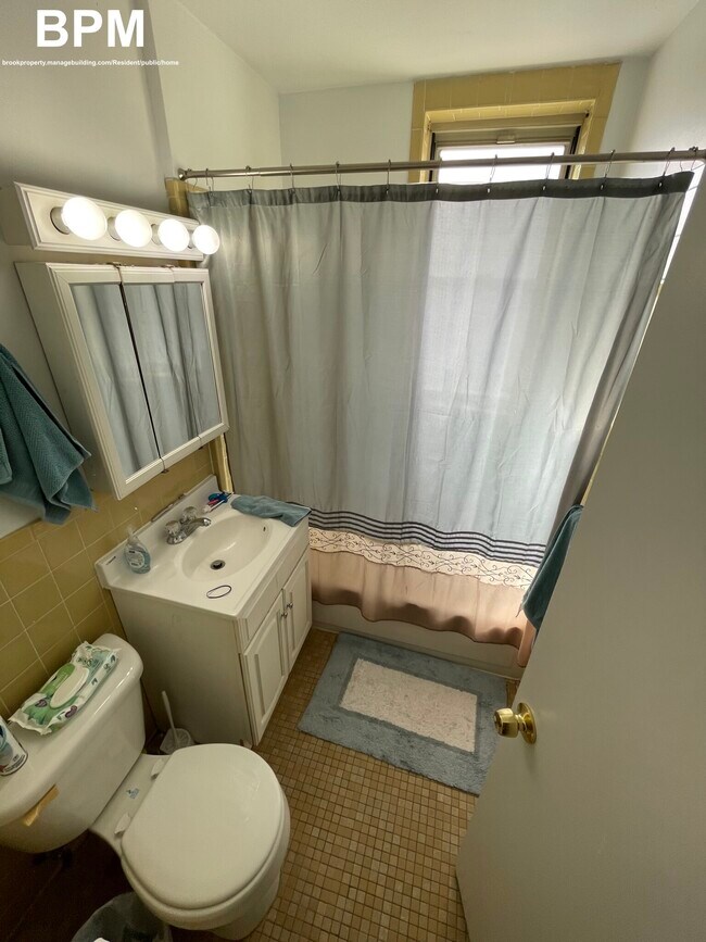 20 Colborne Rd unit 2, Brighton, MA 02135 - photo 3