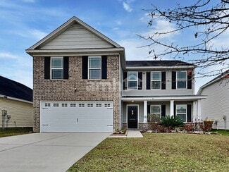 52 Noble Jones Ct, Port Wentworth, GA 31407