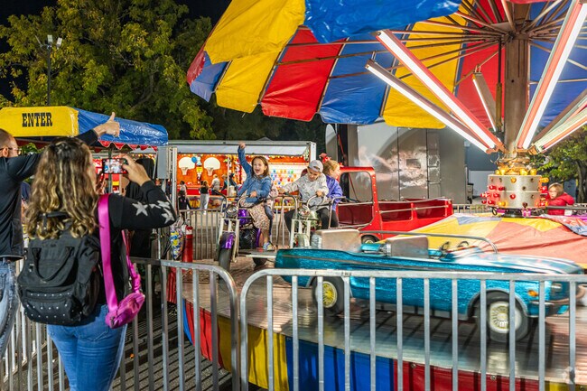 There are so many fun carnival rides at Bloomingdale Septemberfest.