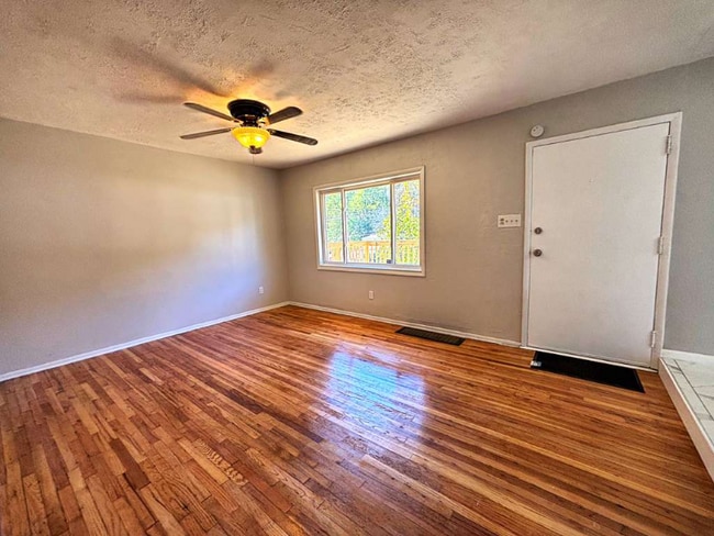 741 Jefferson Rd, Pittsburgh, PA 15235 - photo 5