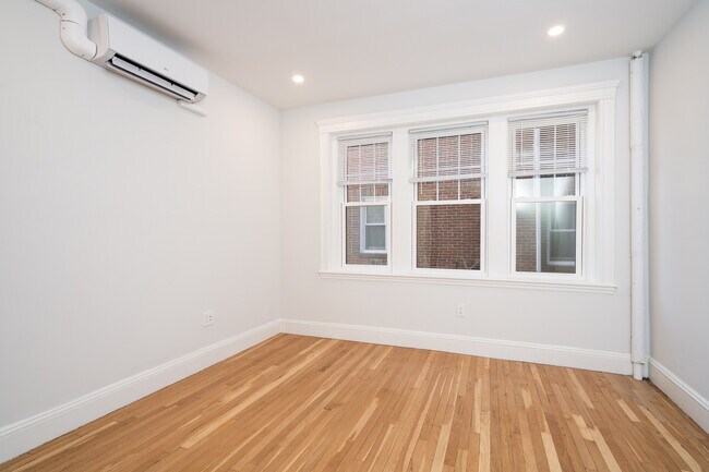 17 Forest St unit 18-3, Cambridge, MA 02140 - photo 4