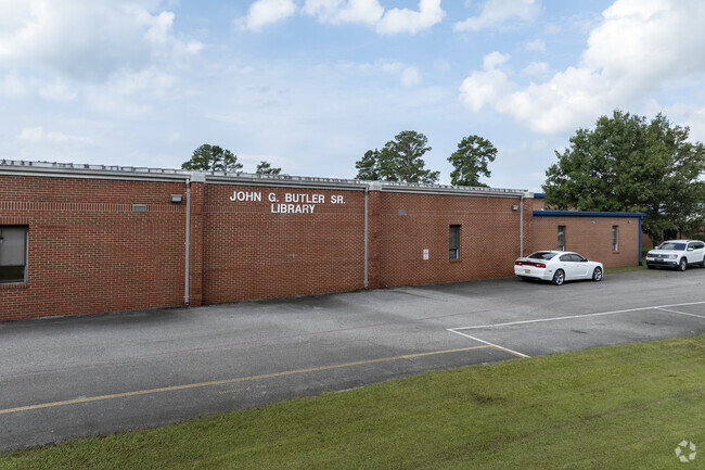 New Hope Elementary School is a Pre-K through 5th grade elementary school in New Hope Alabama.