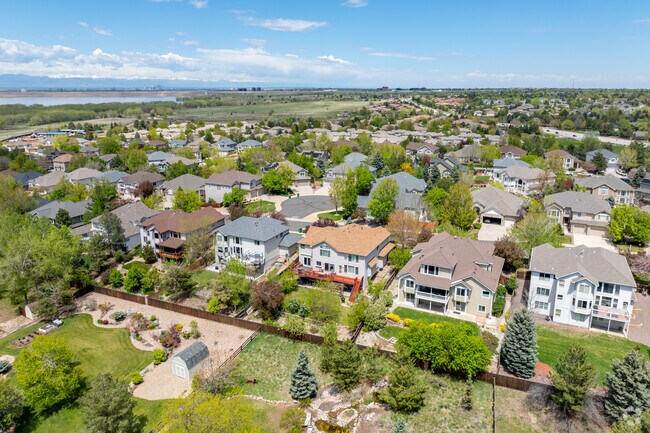 Gated townhouse communities and sprawling luxury estates are easy to find in Park Villas.