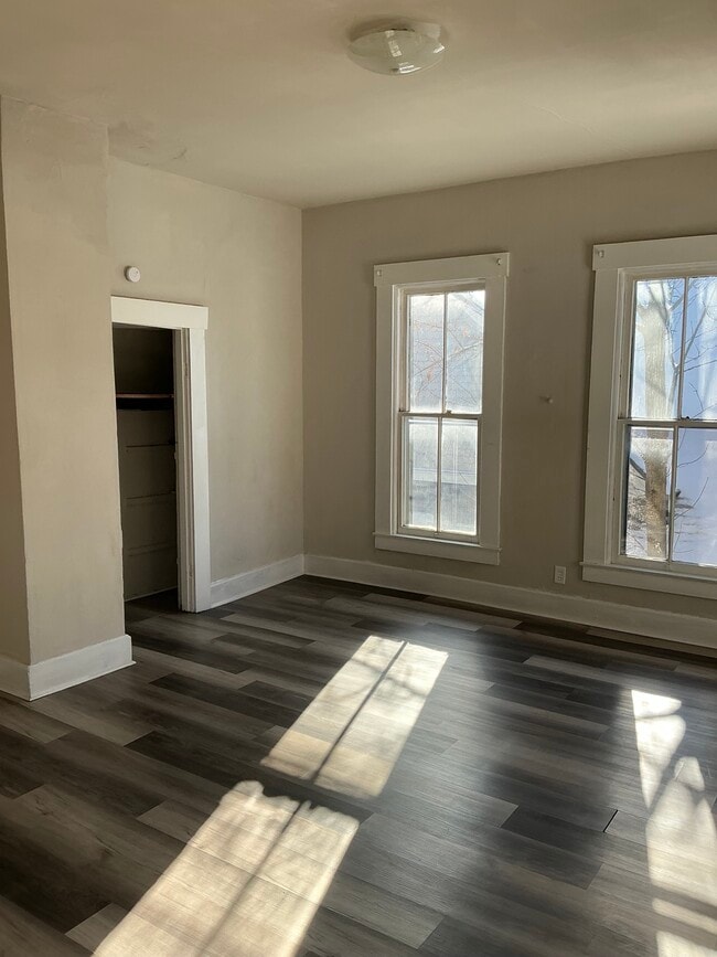 61 1/2 S 15th St, Richmond, IN 47374 - photo 4