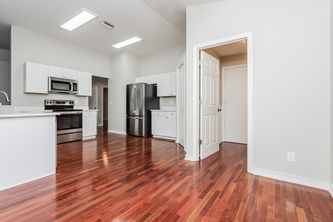 4703 Bear Claw Ct, Valrico, FL 33594 - photo 5