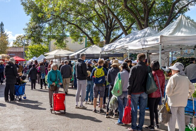 Ventura residents enjoy fresh produce and local goods every week at the California Avenue farmers market nearby.