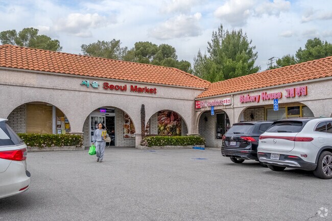 Discover the delightful flavors of Seoul Market in La Crescenta-Montrose, where every corner is filled with unique snacks and treats that transport you straight to Korea.