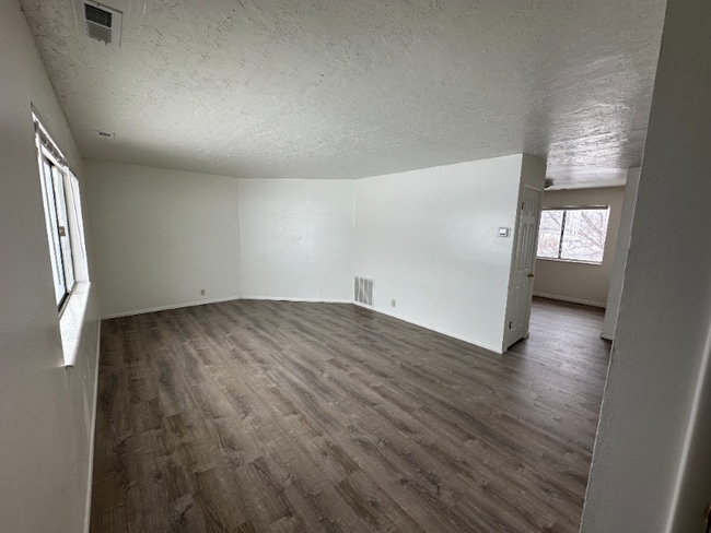 411 Noble Rd, Tooele, UT 84074 - photo 2