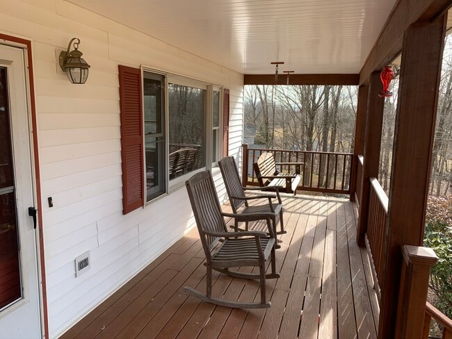 108 Maple Rd, Storrs Mansfield, CT 06268 - photo 5