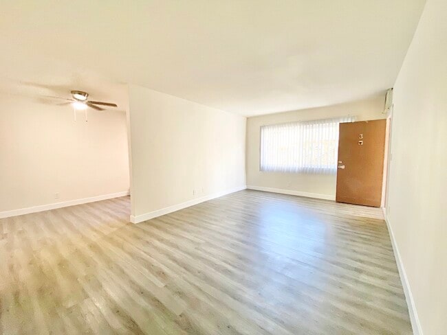 13205 Barbara Ann St unit 15, Los Angeles, CA 91605 - photo 5