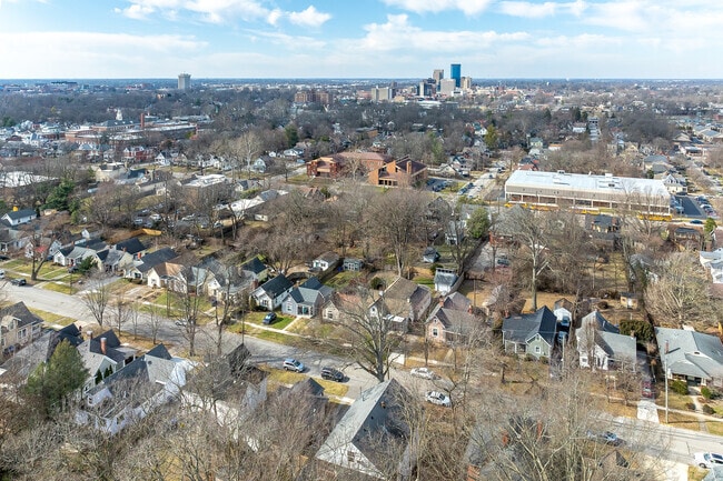 Mentelle is close to downtown Lexington.