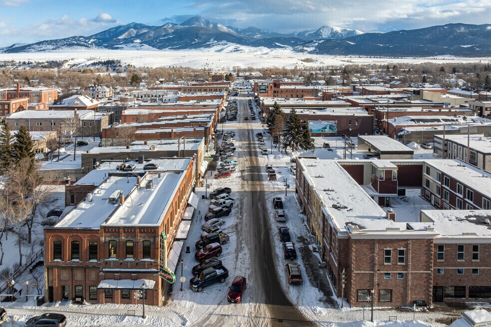 CP_Livingston_1003649_P2_V3_CL_022625