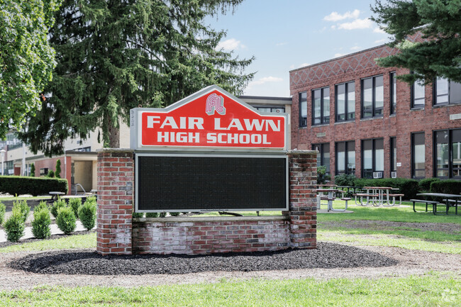 Fair Lawn High School is a highly rated, public school located in Fair Lawn, NJ.
