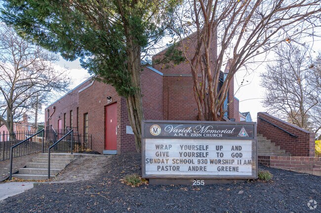 River Terrace is home to Varick Memorial A.M.E. Zion Church.