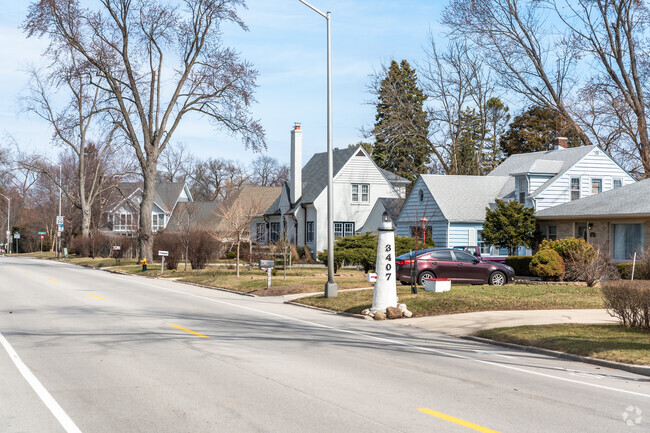 Lakecrest has a variety of homes from ranch style to million dollar custom lakefront homes.