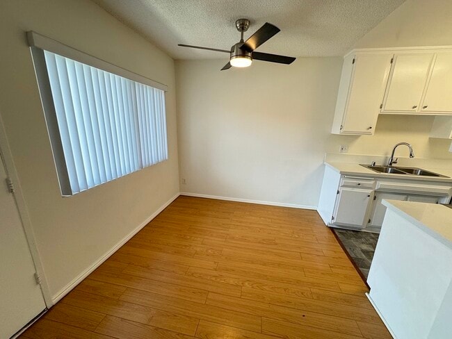 447 W Elk Ave unit 11, Glendale, CA 91204 - photo 4