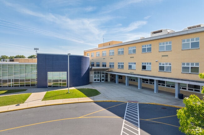 Cedar Cliff High School serves grades 9-12 with an overall B rating on Niche.com.