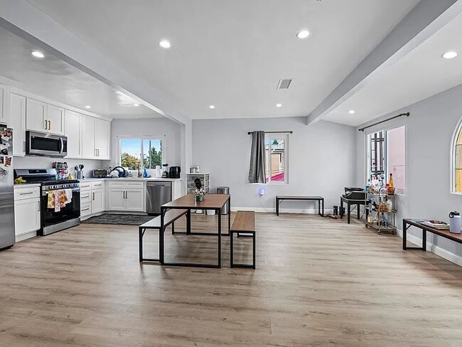 1005 Hi Point St unit 1005, Los Angeles, CA 90035 - photo 3