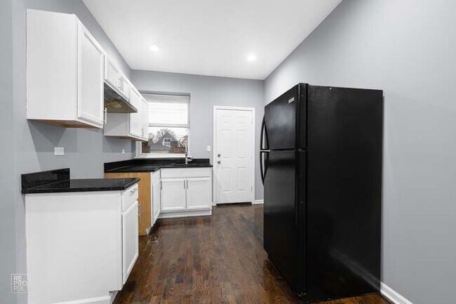 7210 S Carpenter St unit 1, Chicago, IL 60621 - photo 6