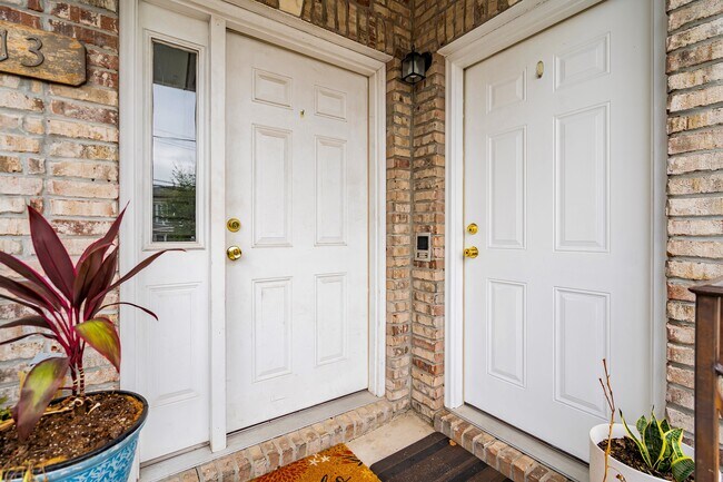 13 Oak St unit 2, Bayonne, NJ 07002 - photo 3
