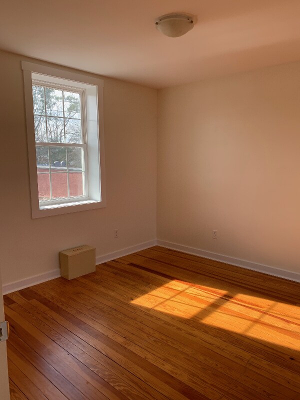 1002 Main St unit 2, Dillwyn, VA 23936 - photo 5